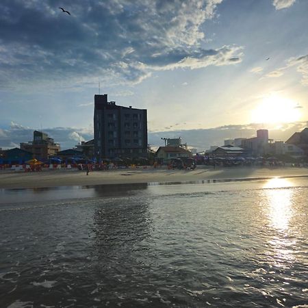 Palm Beach Apart Hotel ฟลอเรียนอโปลิส ภายนอก รูปภาพ