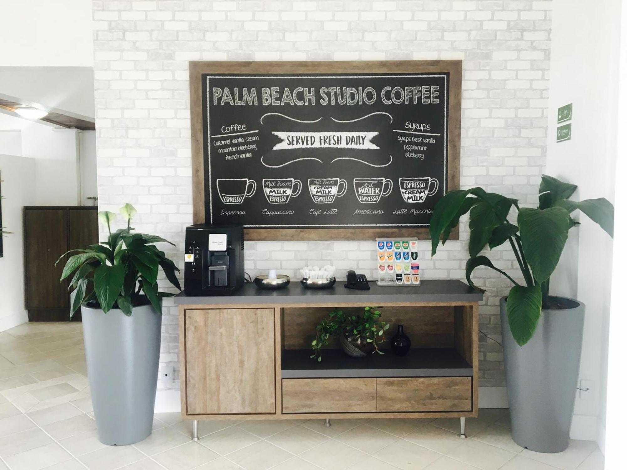 Palm Beach Apart Hotel ฟลอเรียนอโปลิส ภายนอก รูปภาพ