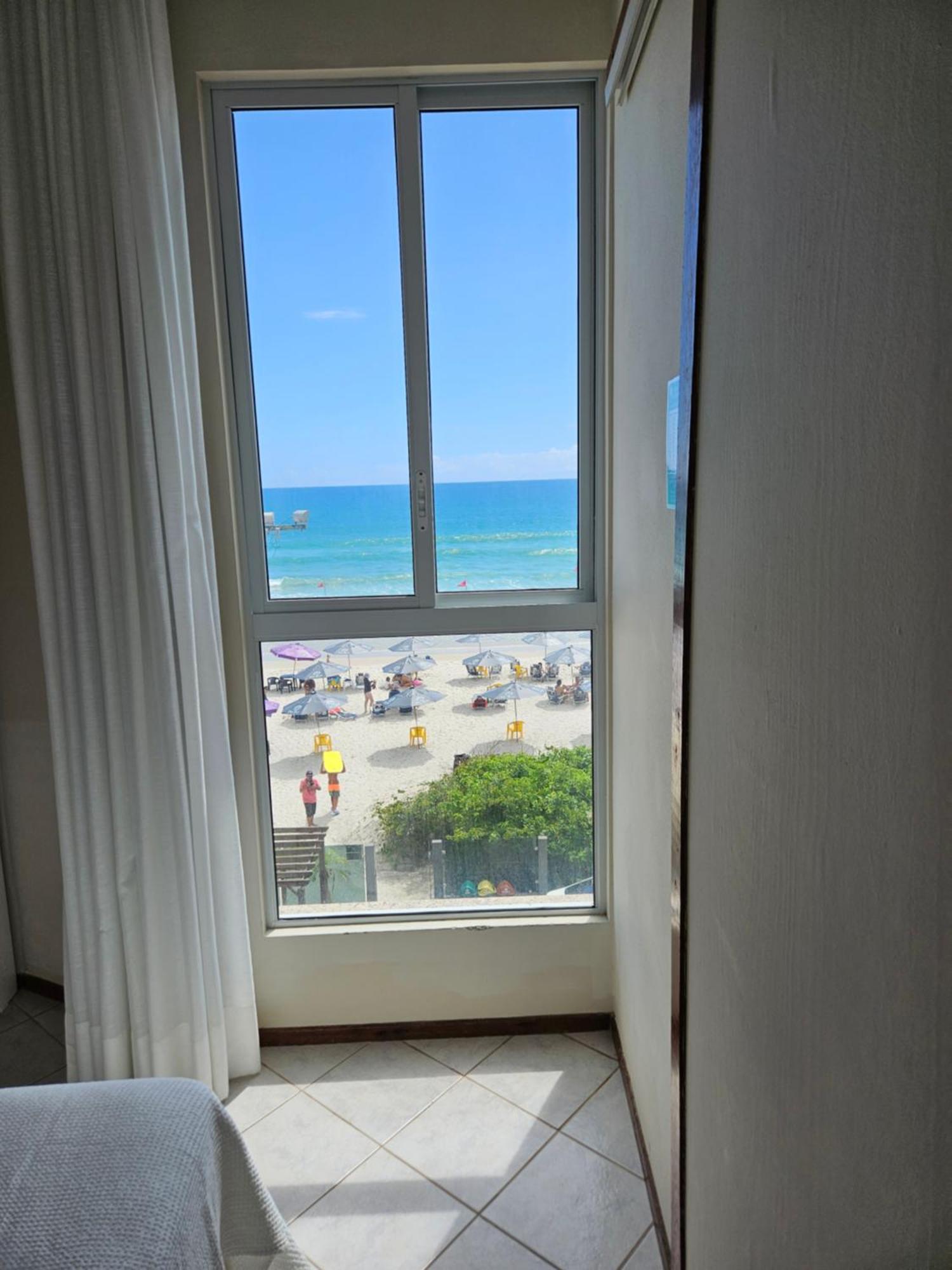 Palm Beach Apart Hotel ฟลอเรียนอโปลิส ภายนอก รูปภาพ